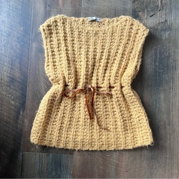 Zara Sweaters - Zara chunky knit sweater vest tie cinched waist belted - tan khaki color